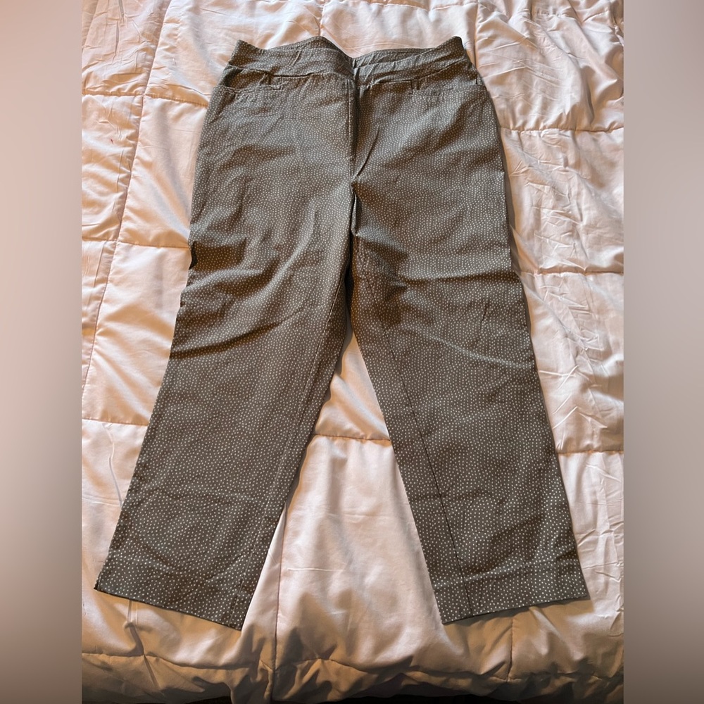 Avenue Polka Dot Cropped Pants Size 18/20